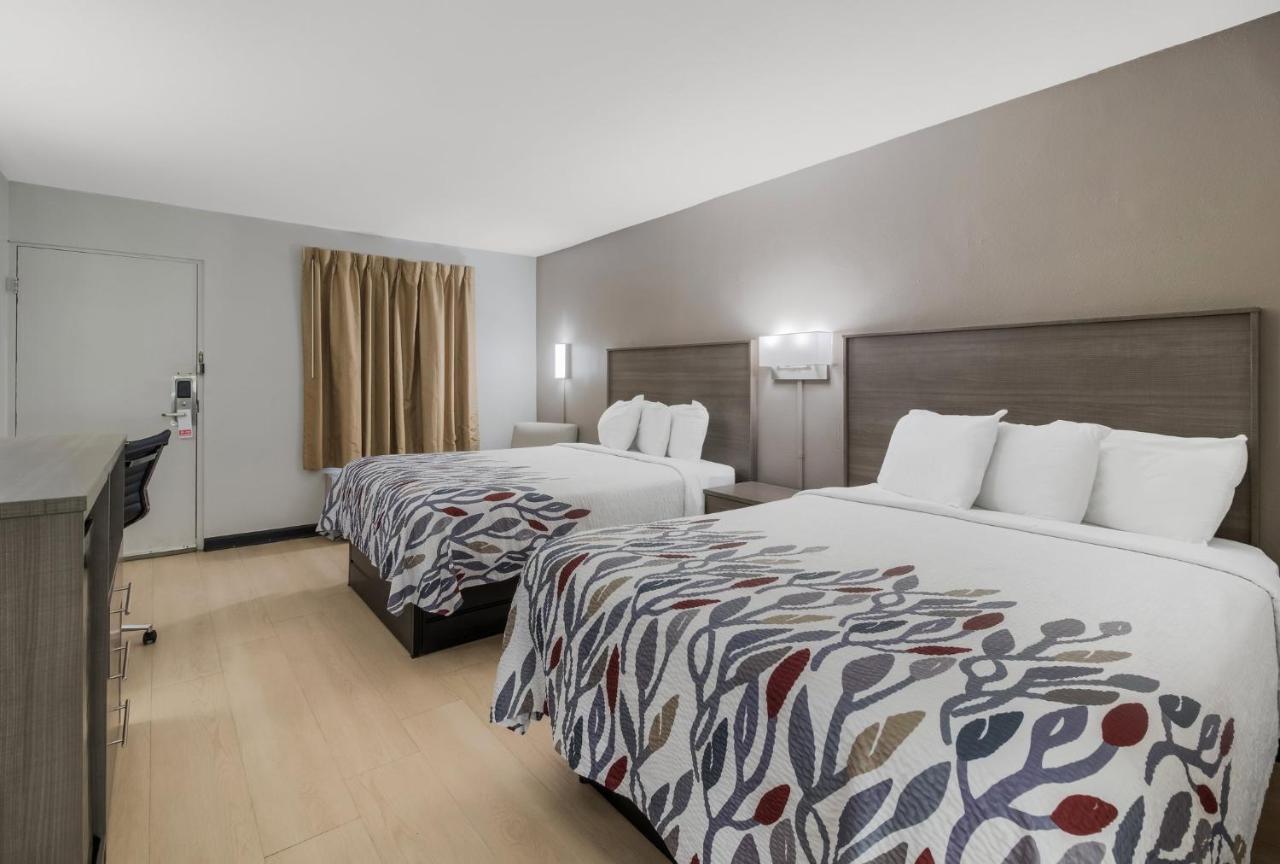 Red Roof Inn & Suites Jackson, Tn Экстерьер фото