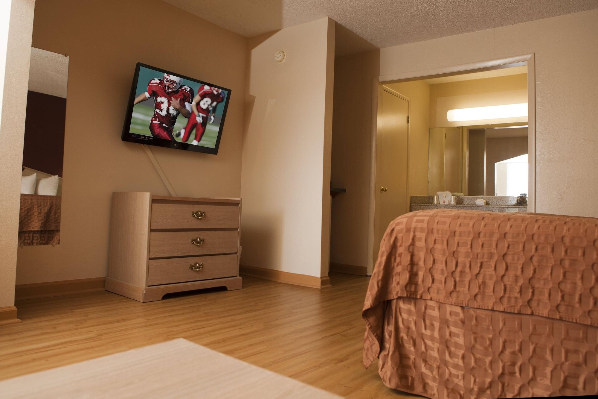 Red Roof Inn & Suites Jackson, Tn Экстерьер фото