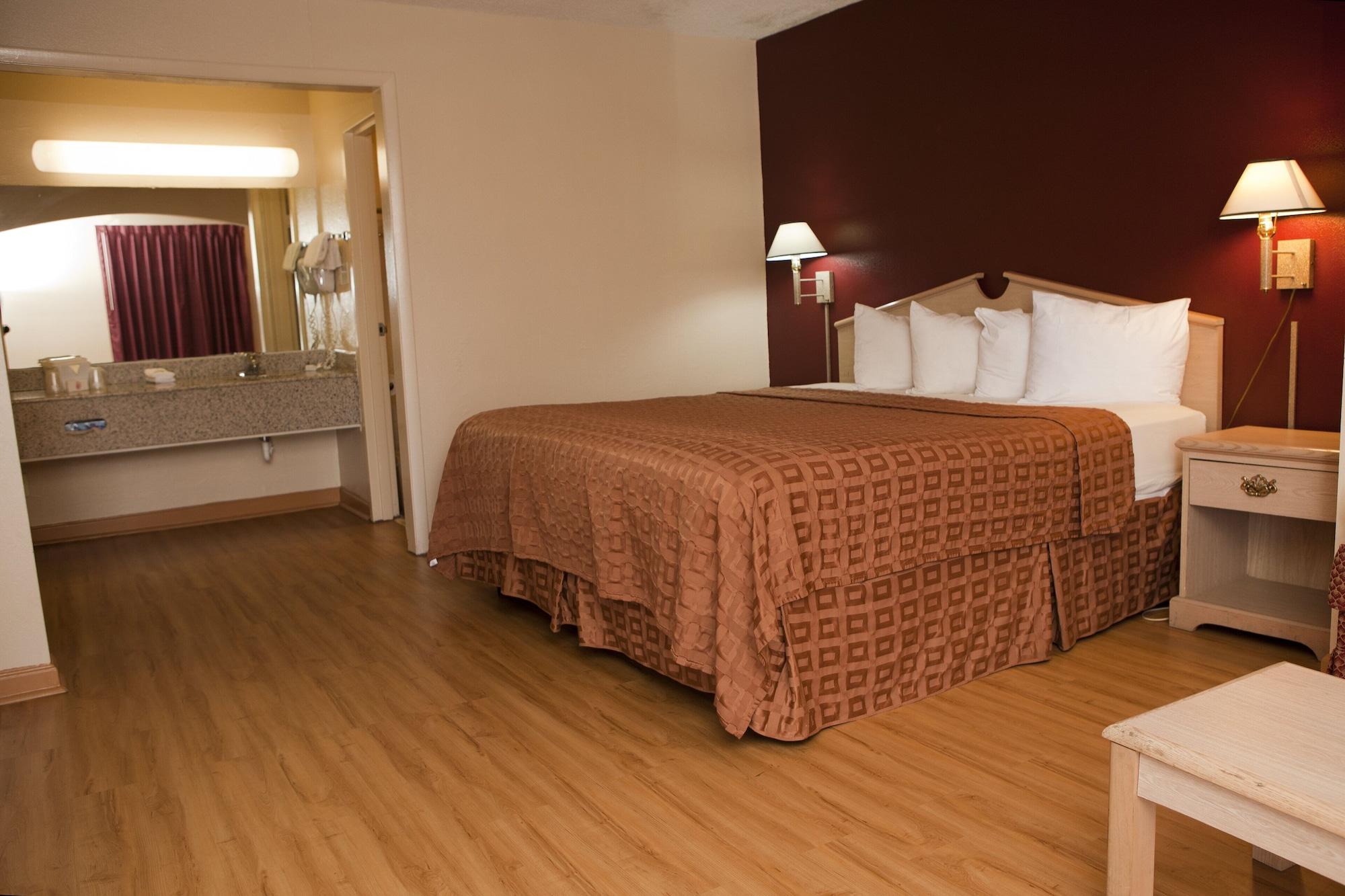 Red Roof Inn & Suites Jackson, Tn Экстерьер фото